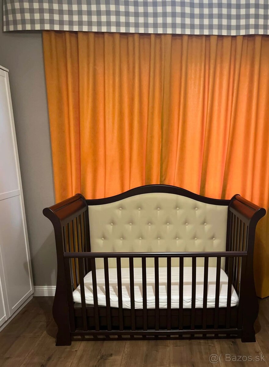 Exkluzívna drevená detská postieľka