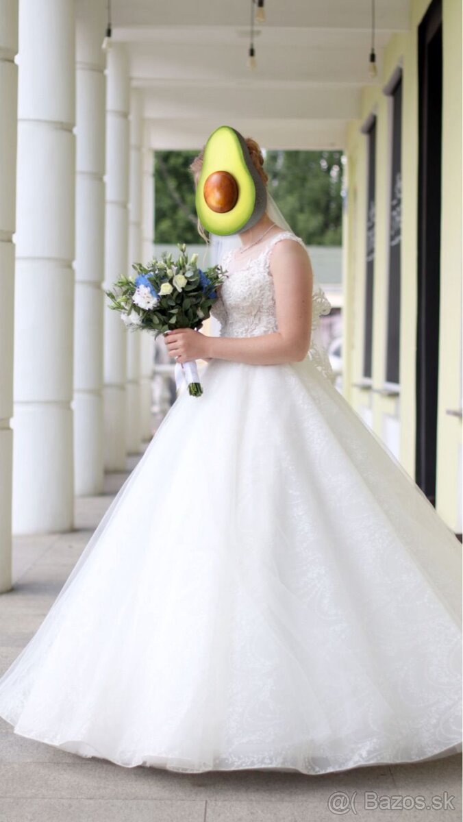 Svadobné šaty
