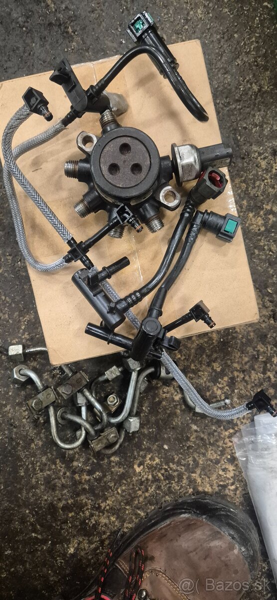 Rozdeľovač paliva ford 1.8