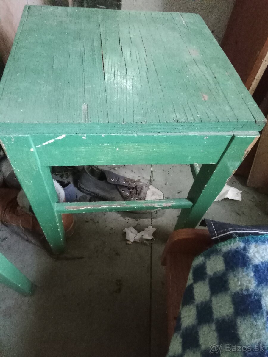 Predám hokerdliky , stoličky