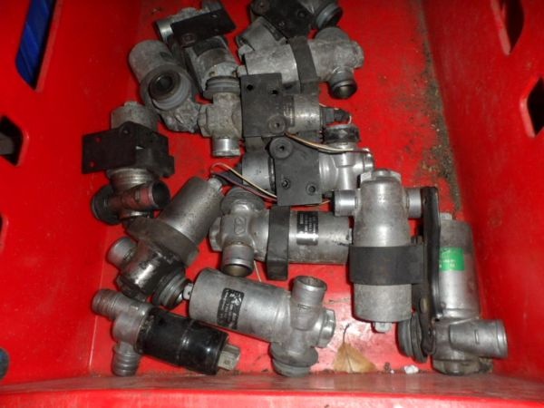 bmw motorceky volnobehu