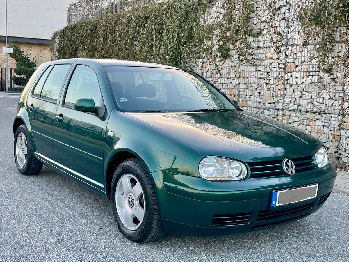 VW Golf IV 2.3 VR5 AUTOMAT