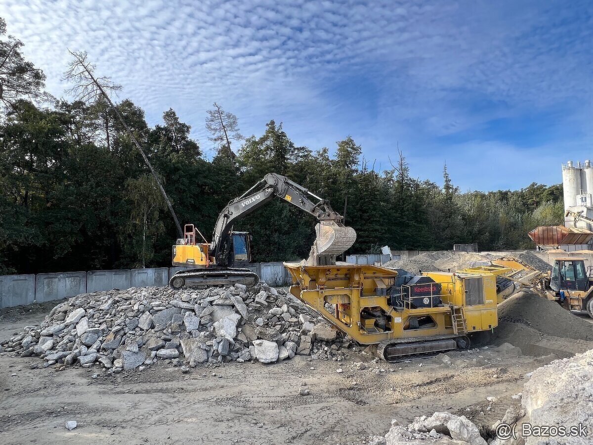 búranie, recyklovanie betónu a stavebnej sute, zeminy