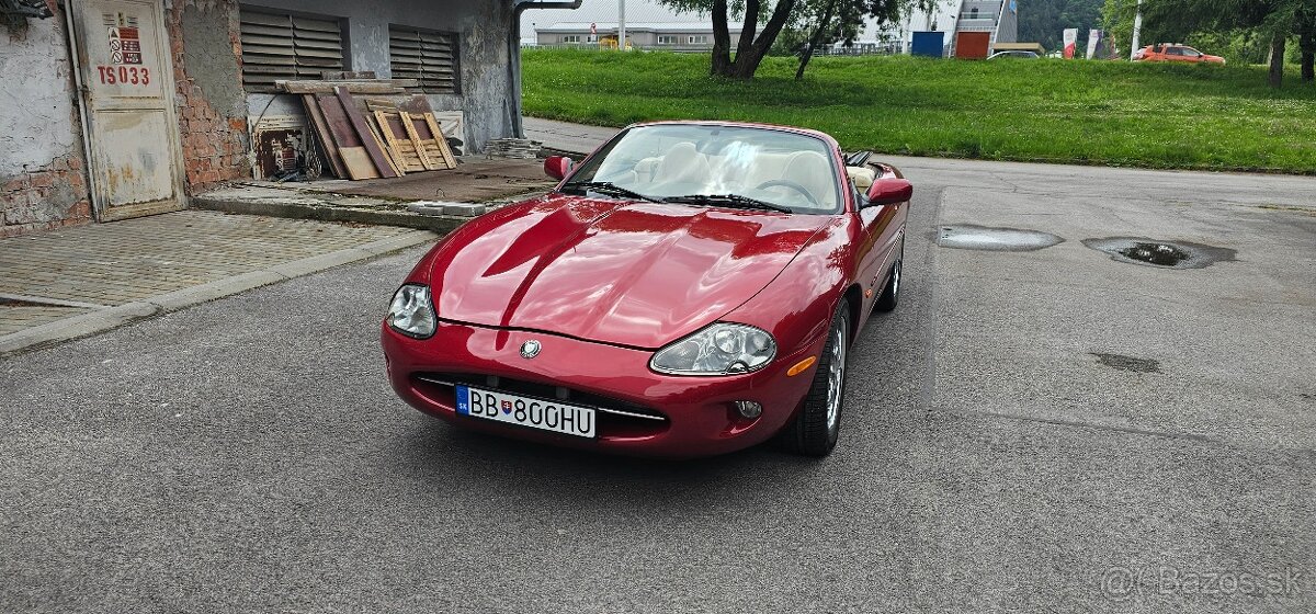 Jaguar XK8 V8 Convertible