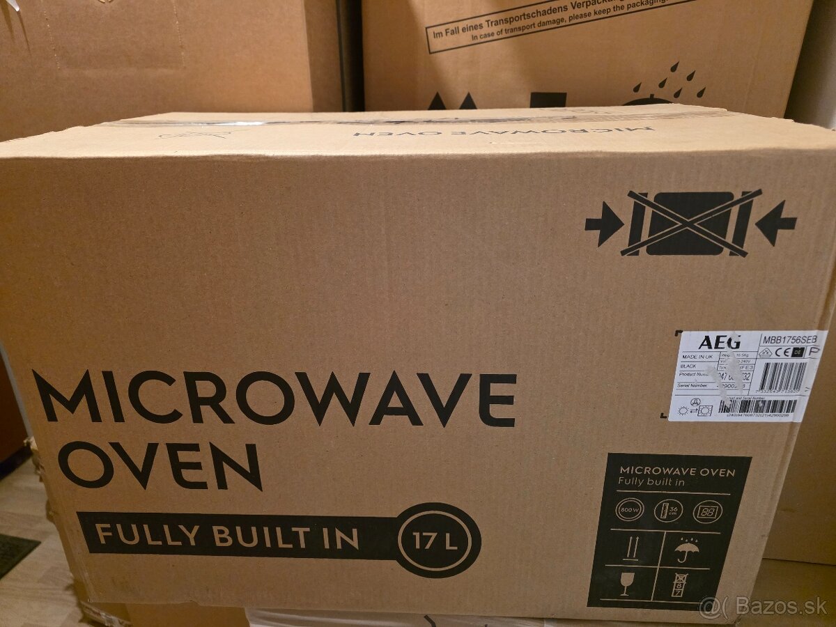 Nová vstav. mikrovlnná rúra - čierna, AEG