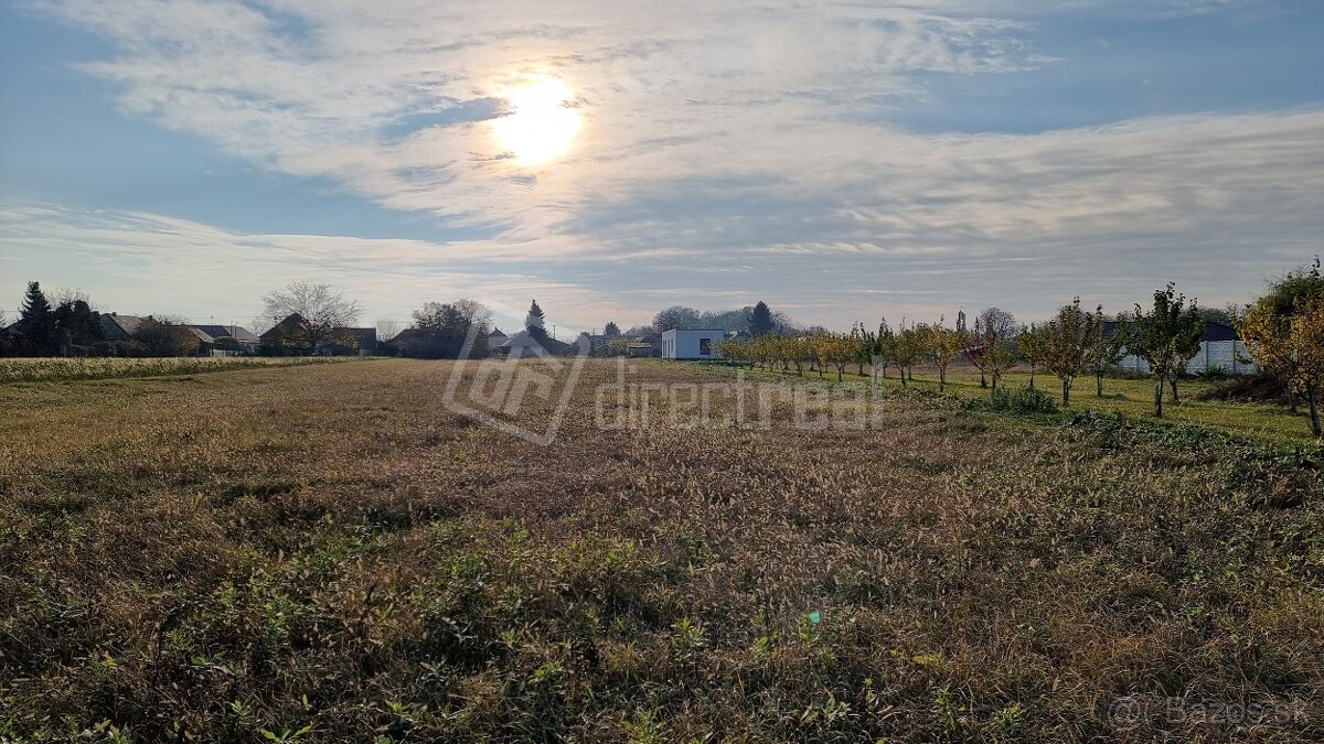Pozemok na výstavbu RD