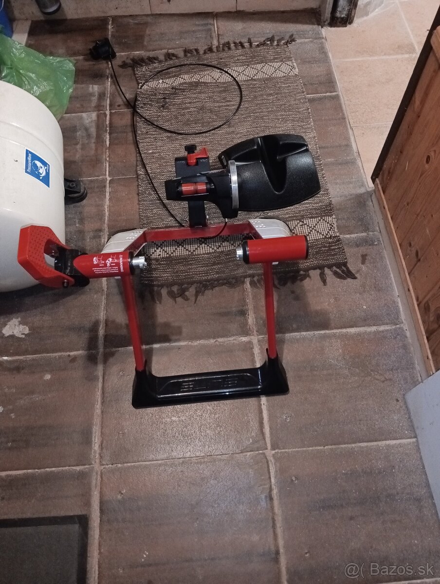 Cyklotrenazer