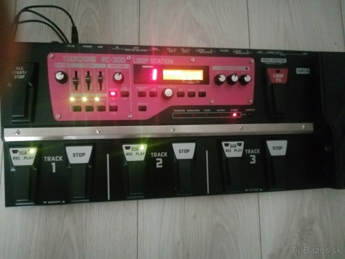 Boss RC 300 looper s manuálom