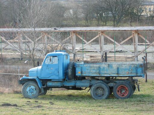Praga V3S sklápač ,vrak s dokladmi na prihlásenie