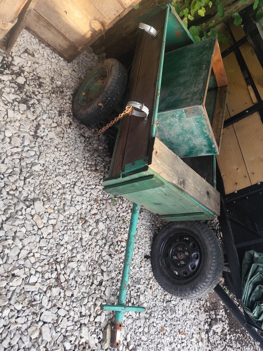 Vlečka za malotraktor