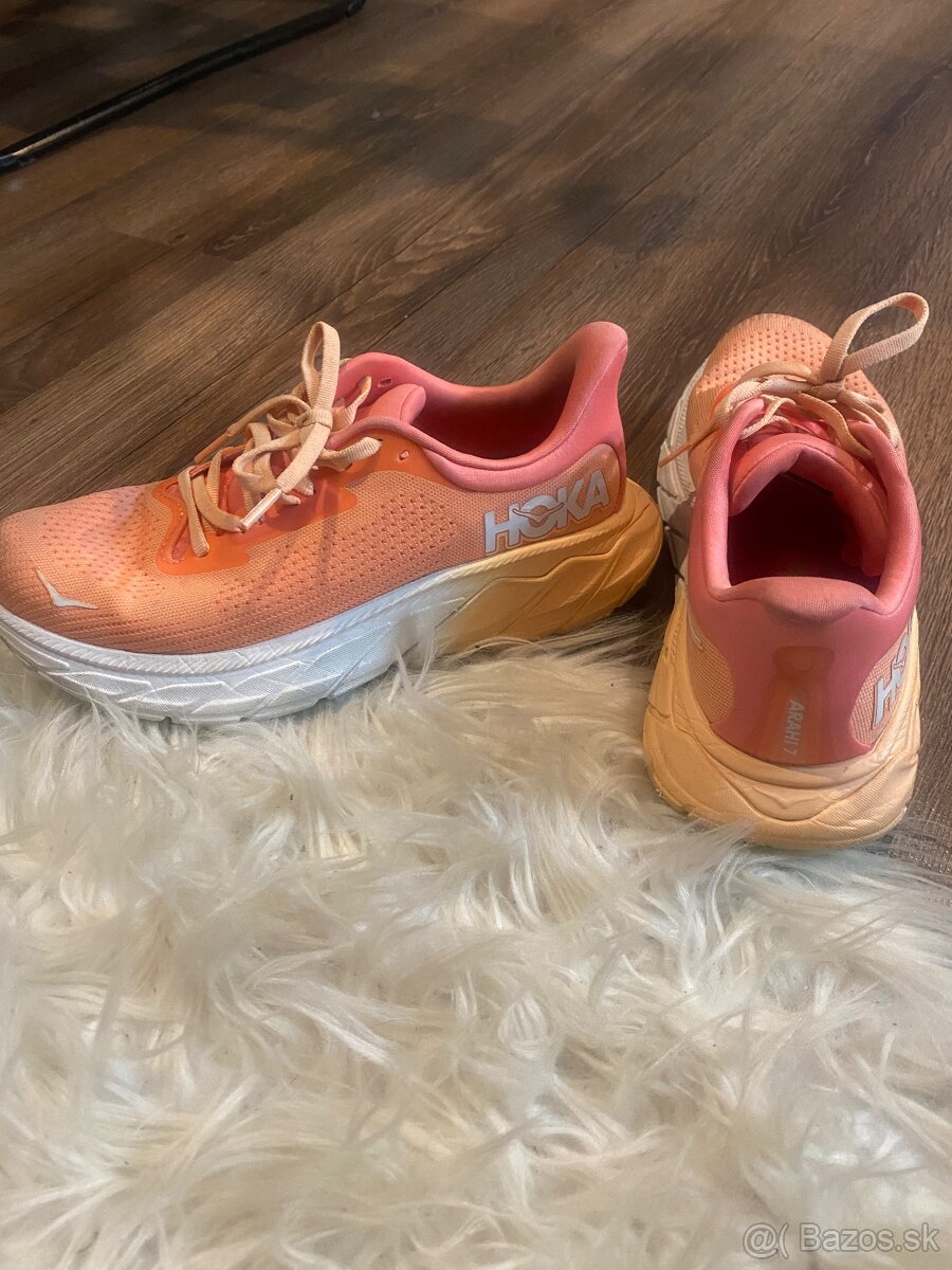 Hoka damske 38 Arahi 7