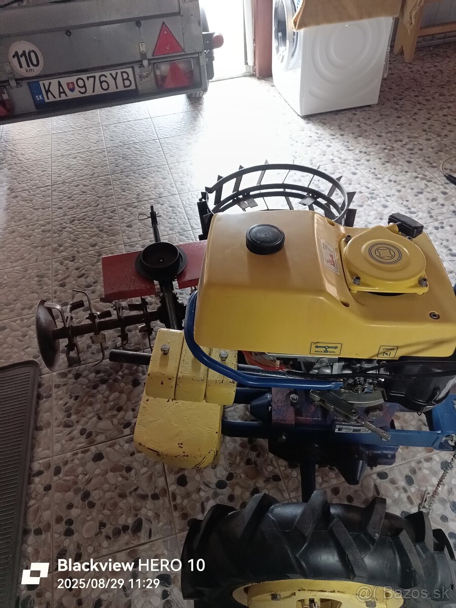 Malotraktor Agzat
