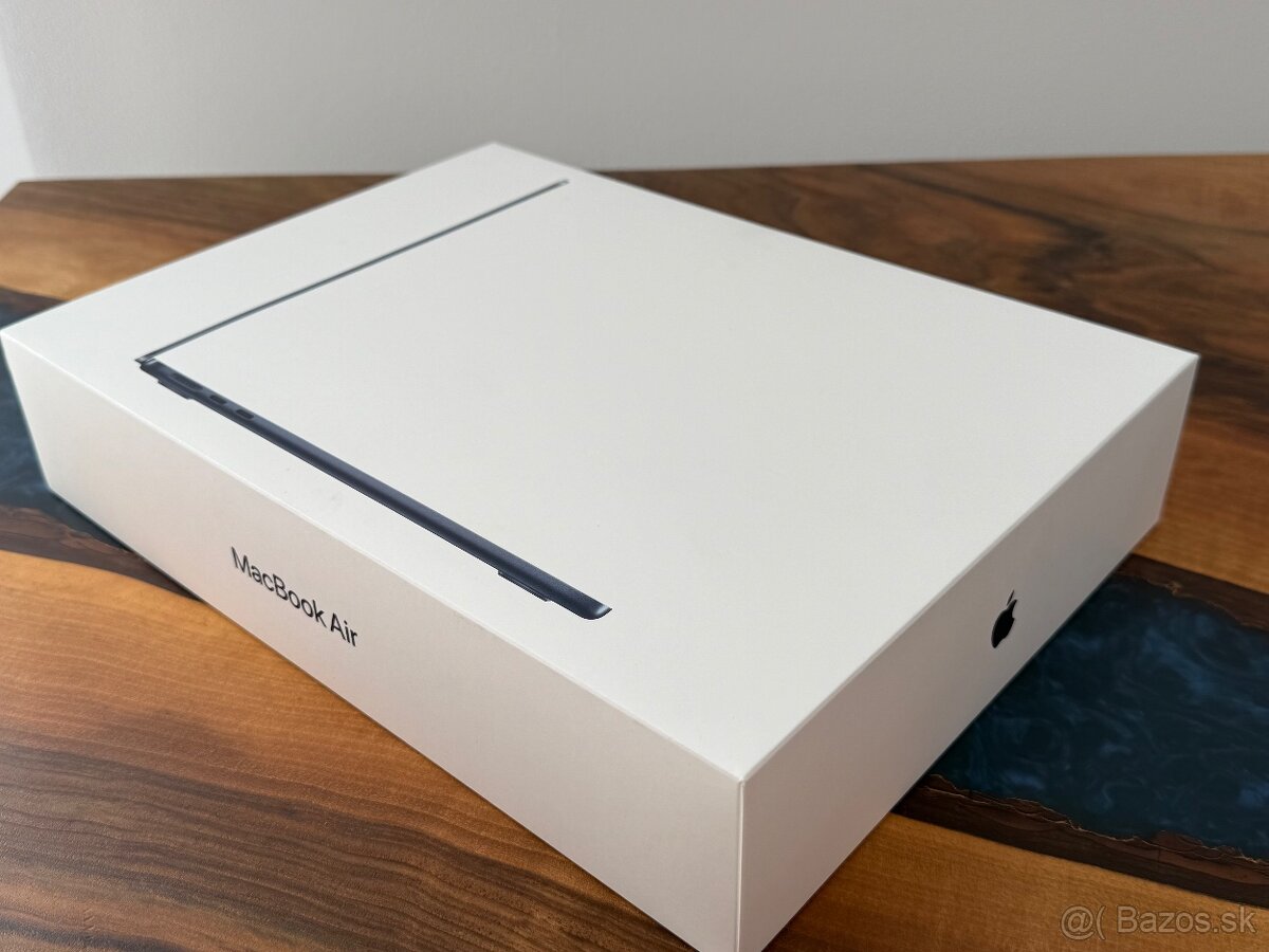 MacBook Air M4 13” 16/256gb zabaleny