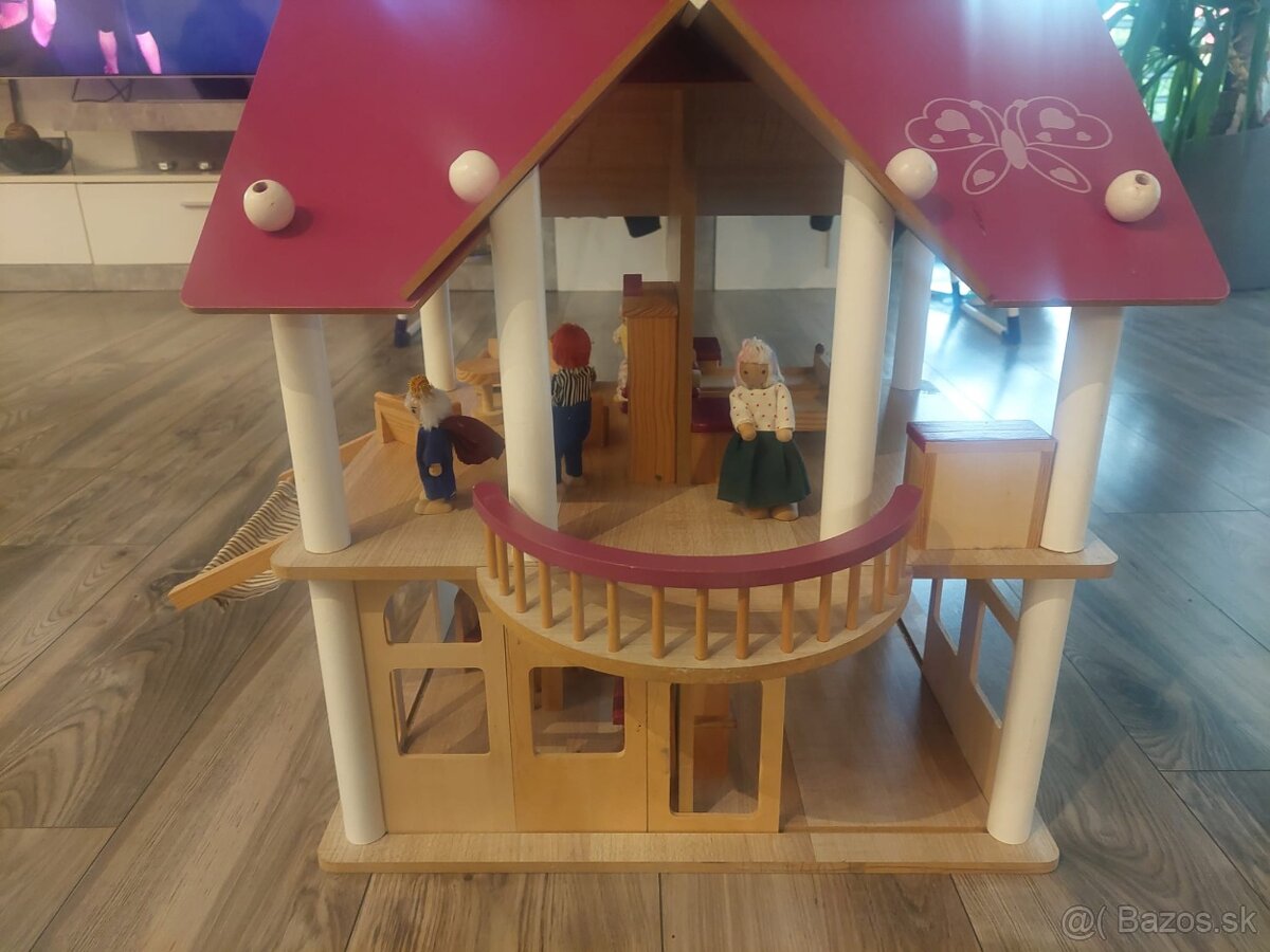 Drevený domček