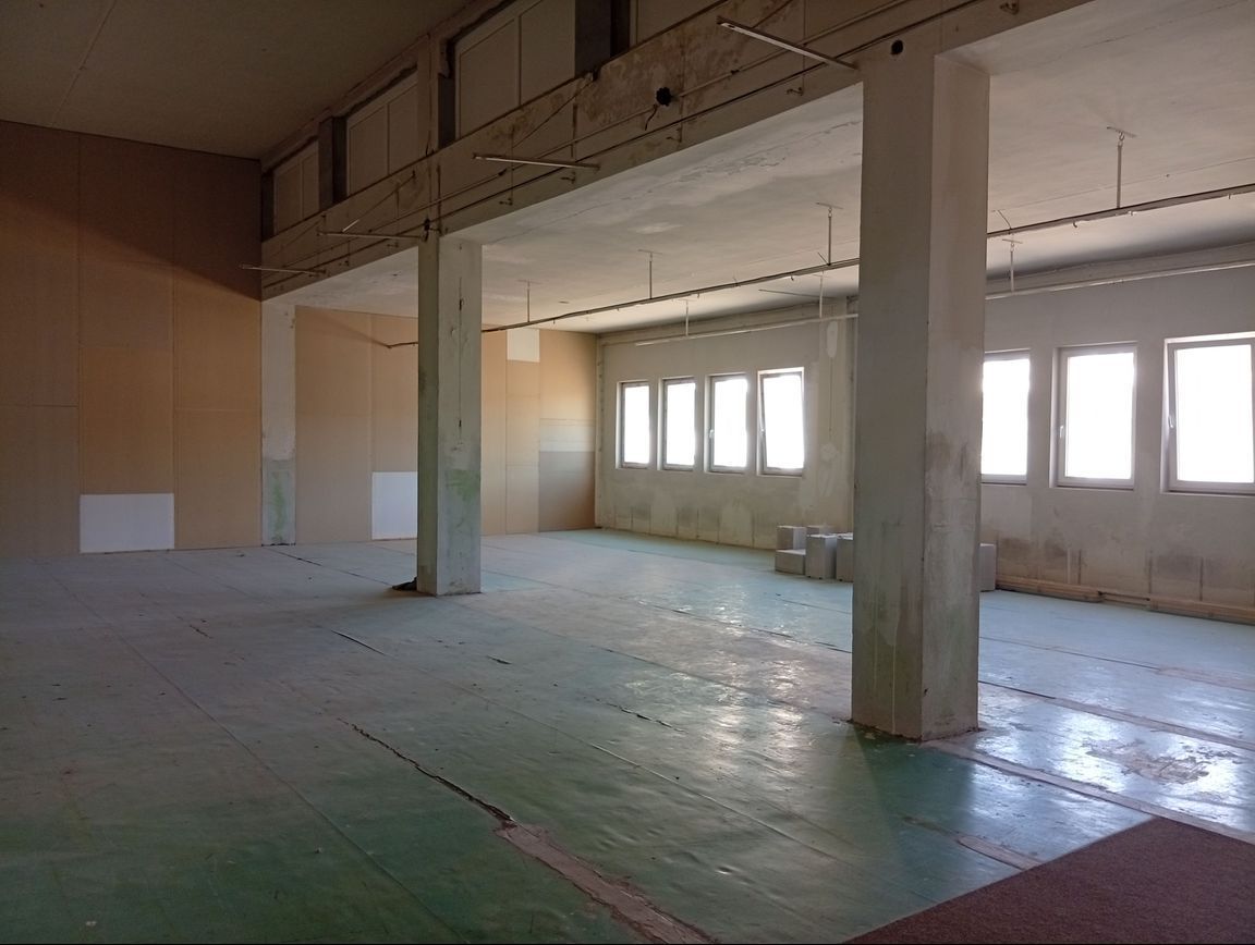 Komerčné priestory, Trenčíne, Za mostami.