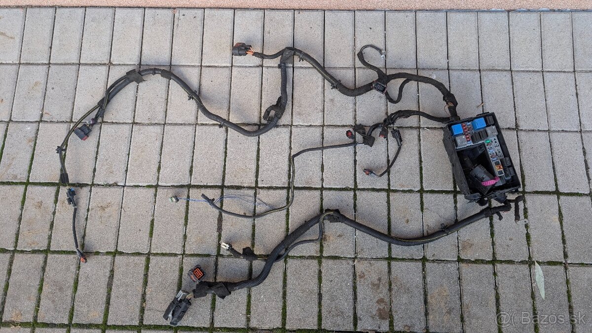 Opel Corsa D kabeláž motorový priestor