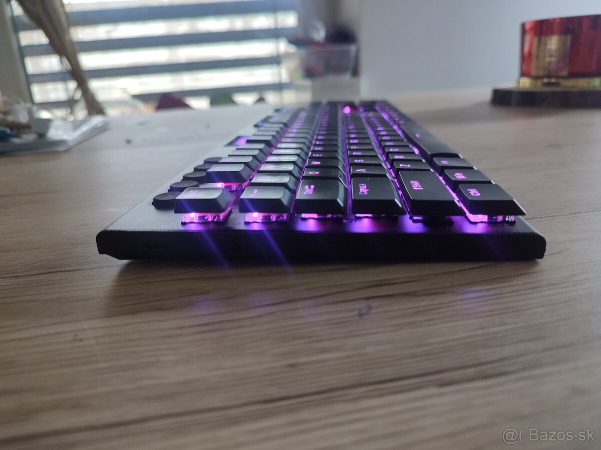 Herná nízkoprofilová klávesnica Redragon K618 Horus