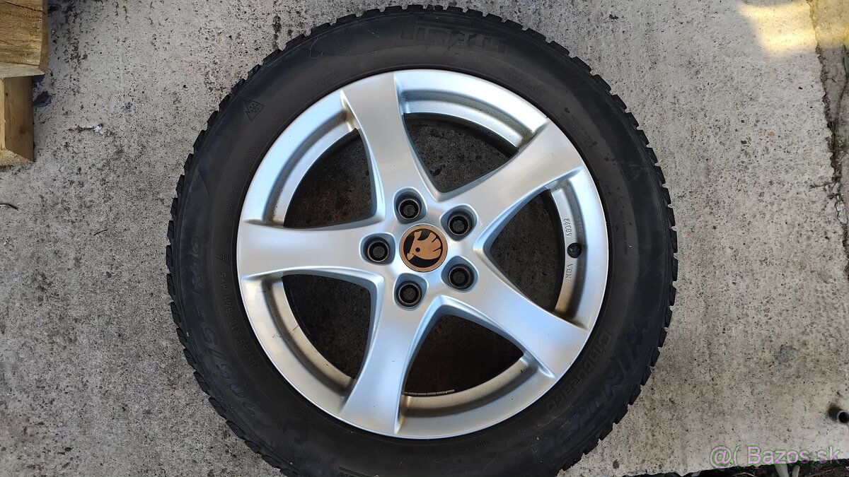 Zimne pneu s elektronmi