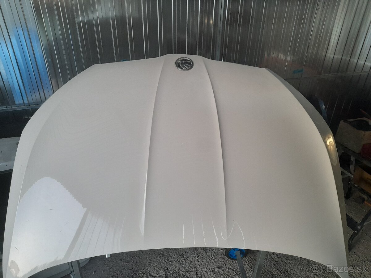 Fabia VI predna kapota