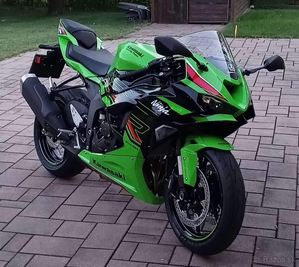 KAWASAKI NINJA ZX6R