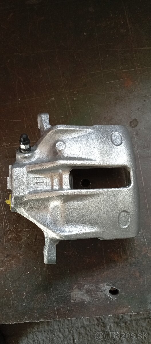 Predam strmeňe predné Audi a4b5 vw Passat b5 a B5 5,5