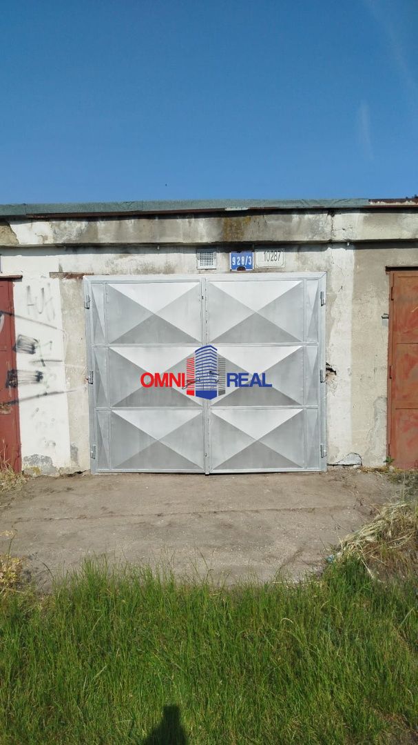 Garáž, Skalická cesta