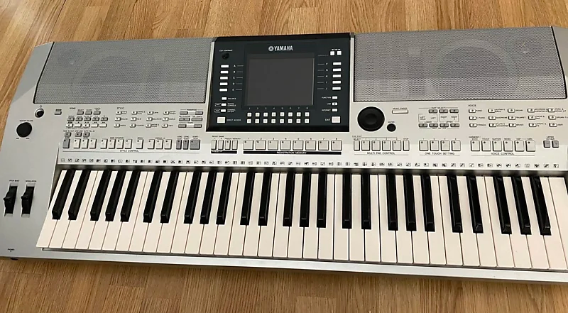 Predám vymením  Yamaha s 710