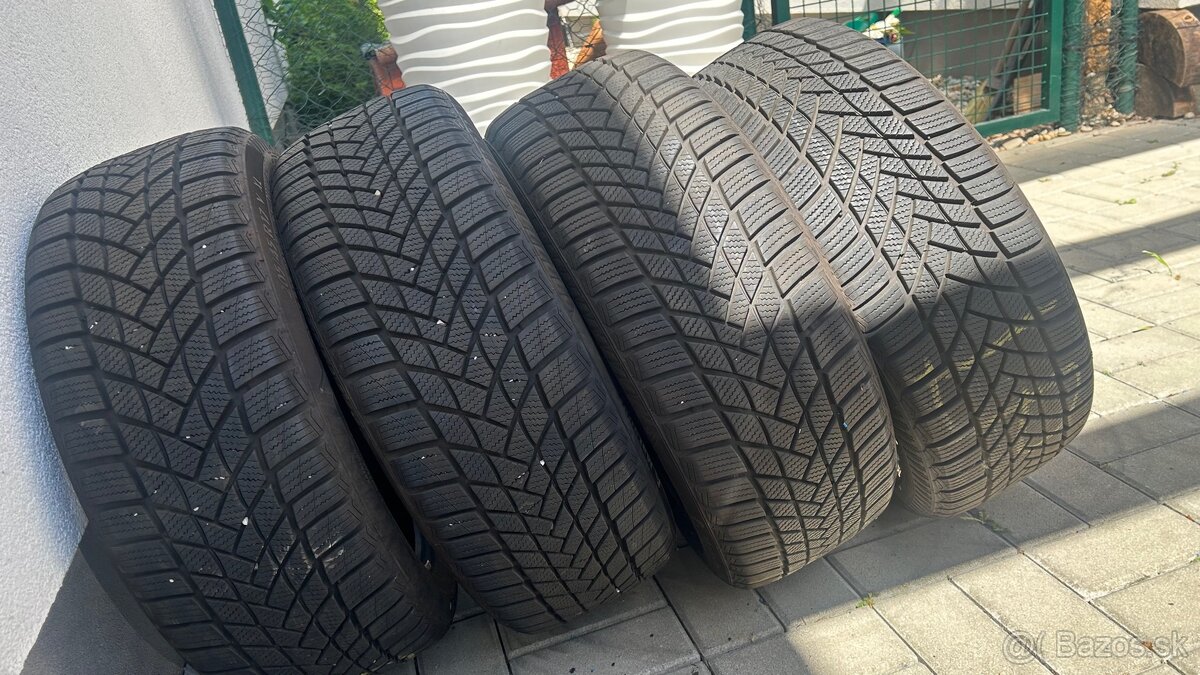 Predám zimné pneumatiky Matador / Nordicca  205/45 R 17 v XL