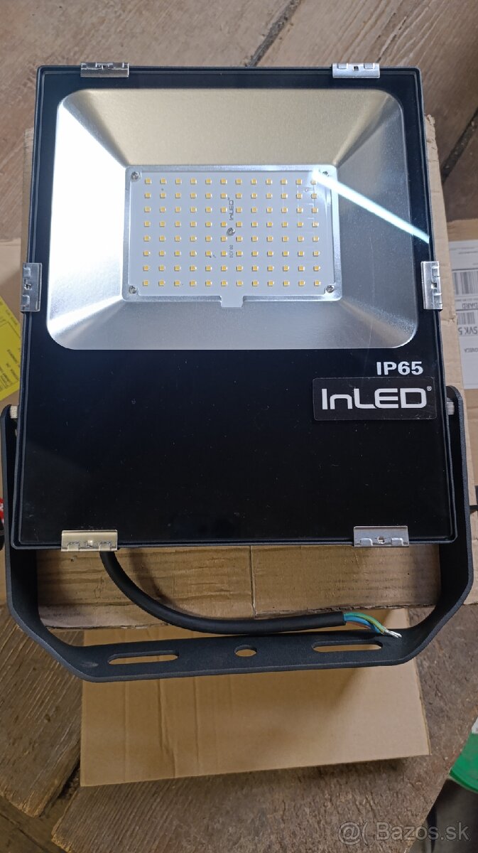 Led priemyselný reflektor 80w