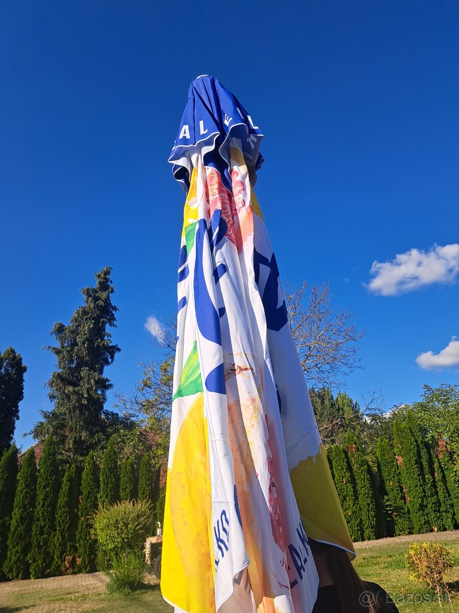 Pivné slnečníky nové zabalené 3,5x3,5m