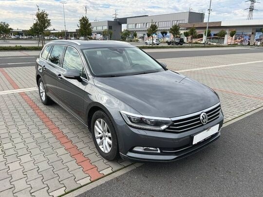 Volkswagen Passat B8 2.0 TDi 110kw, DSG, NAVI