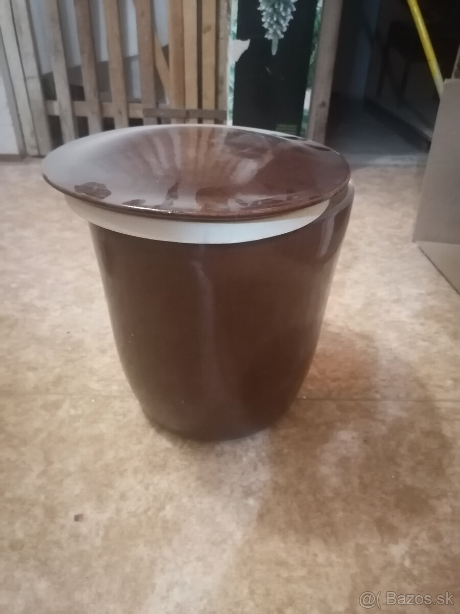 Keramický súdok na kapustu