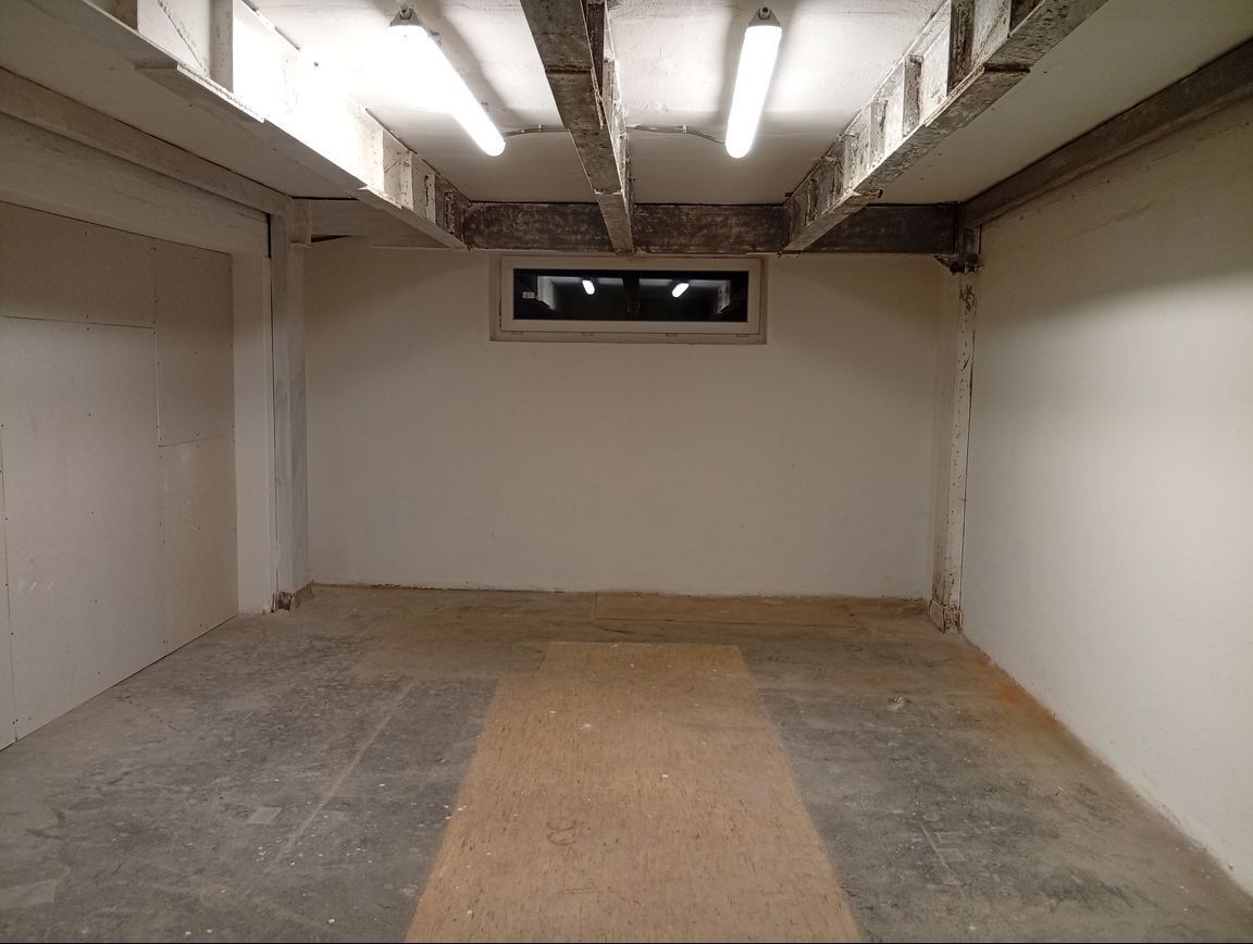 Pivničné skladové priestory, Trenčíne, Za mostami