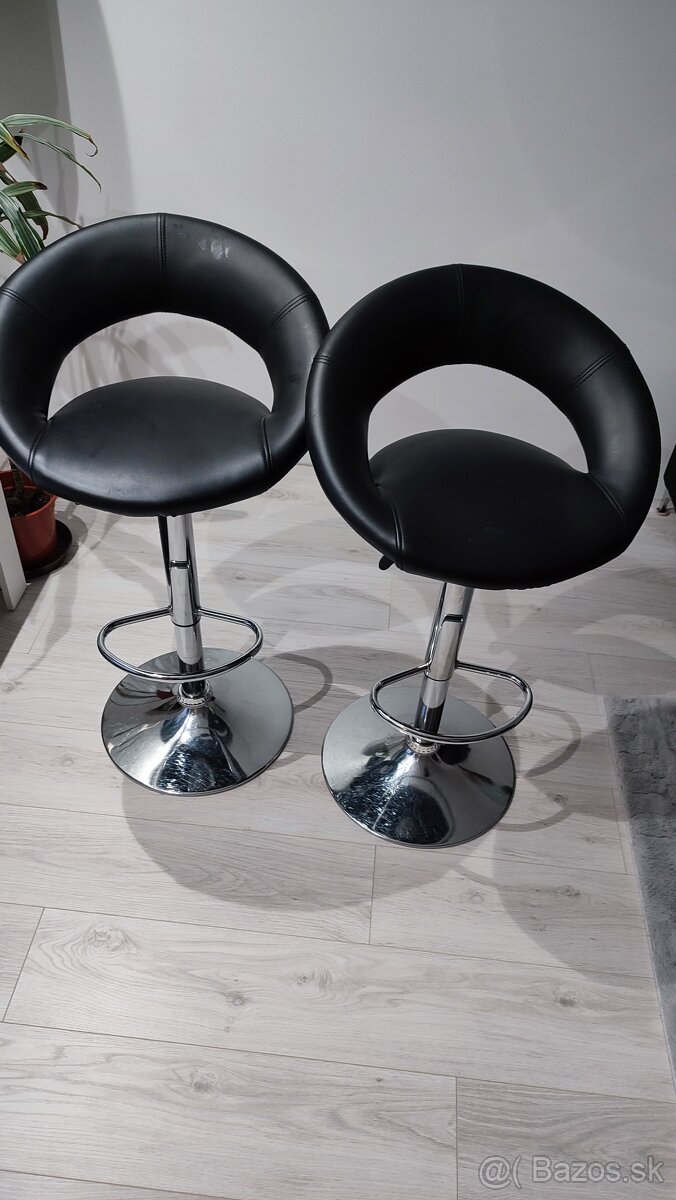 Barové stoličky