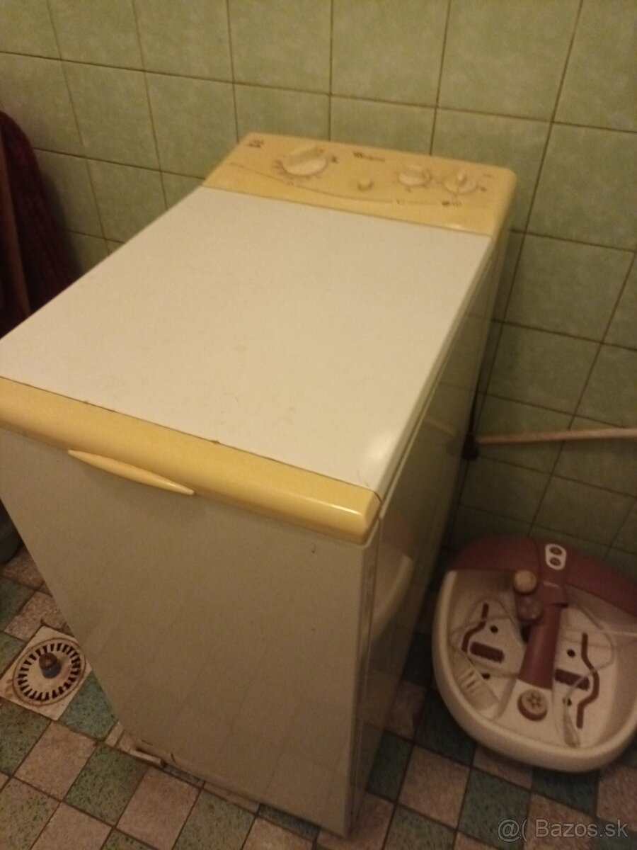 Práčka whirpool