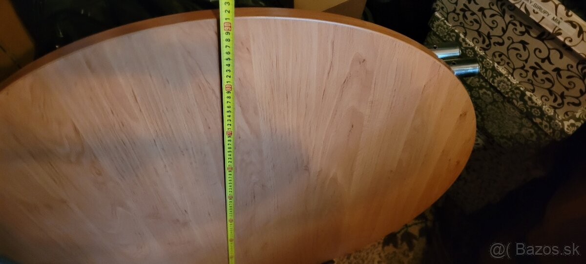 Okrúhly stôl