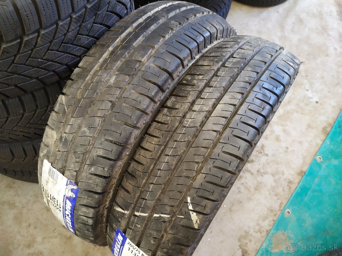 Letne pneu 205/75R16C Michelin 2ks