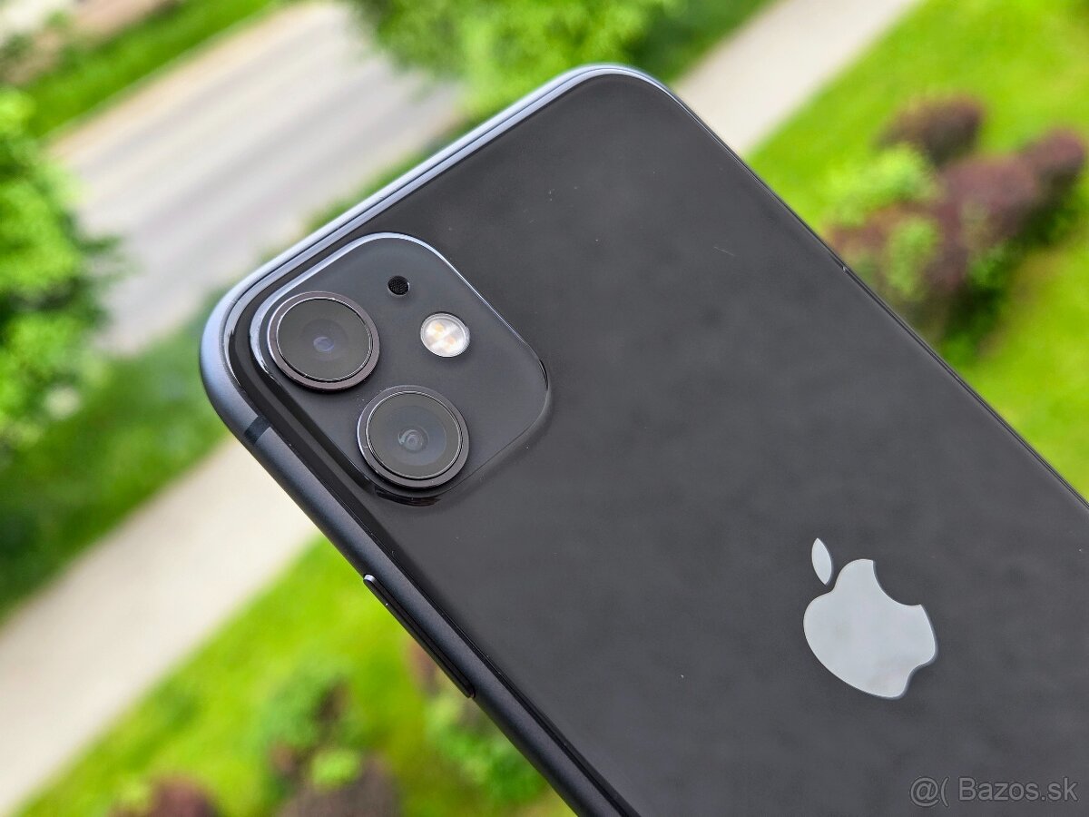 Apple iPhone 11 64GB Black, ako nový, komplet, záruka 12 mes
