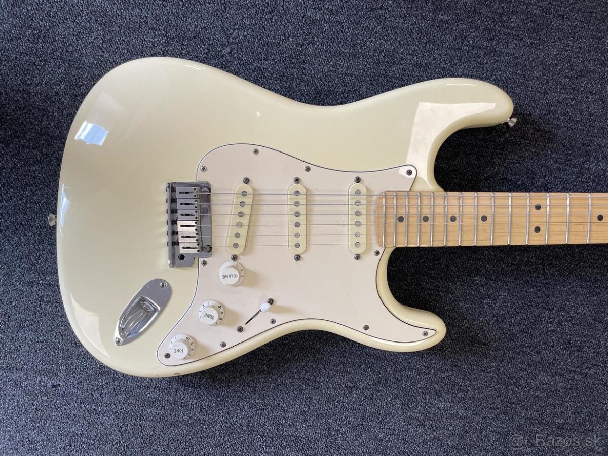 Fender USA Standard Stratocaster 2005