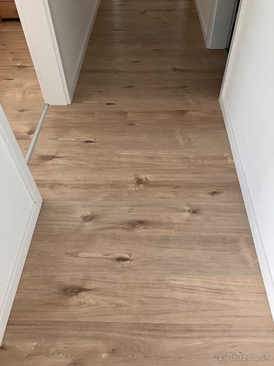 Laminátová podlaha Egger dub Achensee