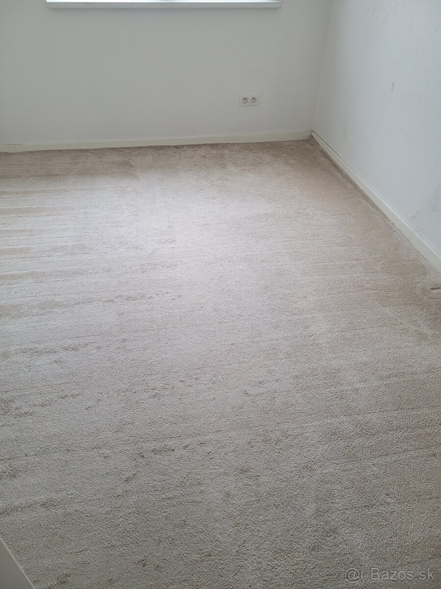 Koberec 3x4m vo velmi dobrom stave