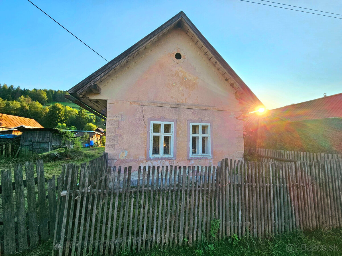 • PREDANÉ • : chalupa v povôdnom stave Čierny Balog pár minú