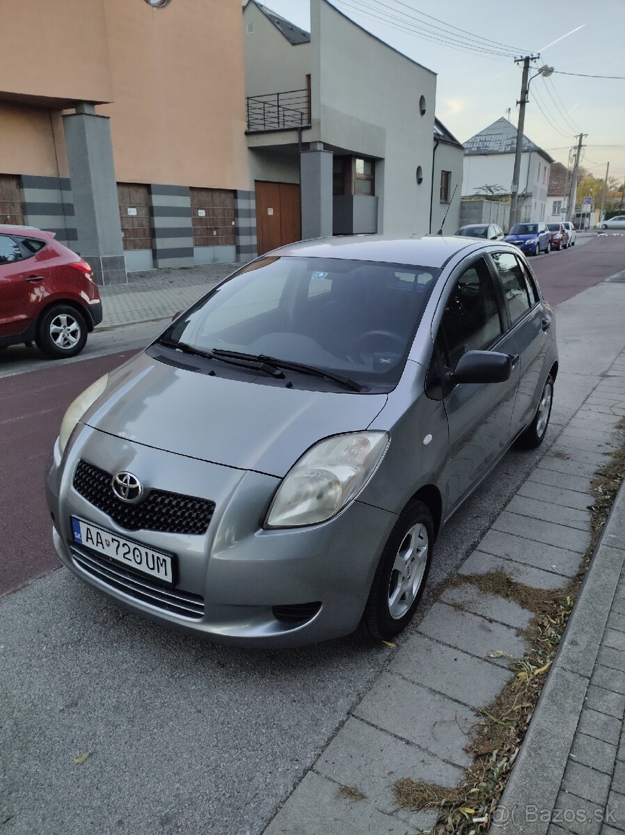 Toyota Yaris 2007 1.0 benzin