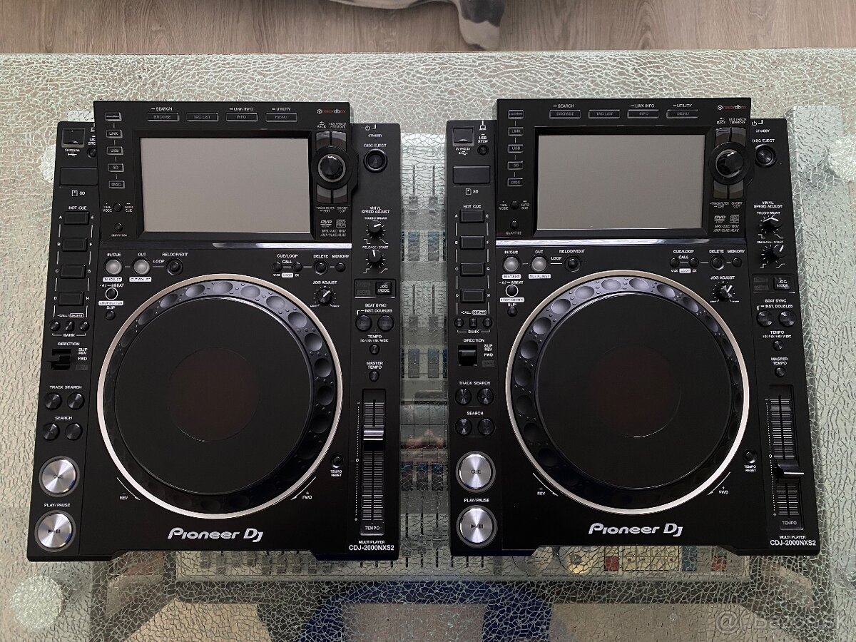 PIONEER CDJ-2000NXS2