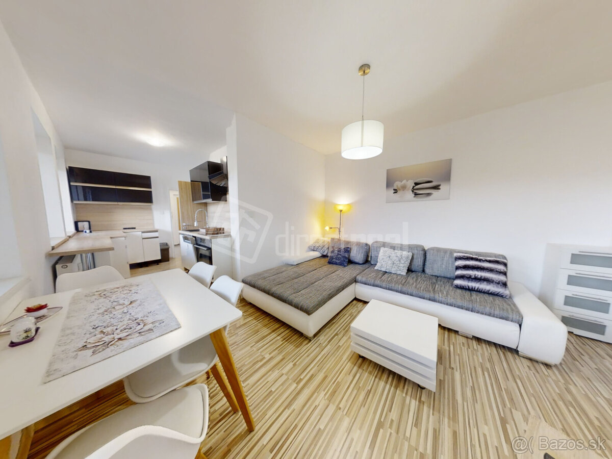 Na prenájom kompletne zariadený dvojizbový byt v centr…