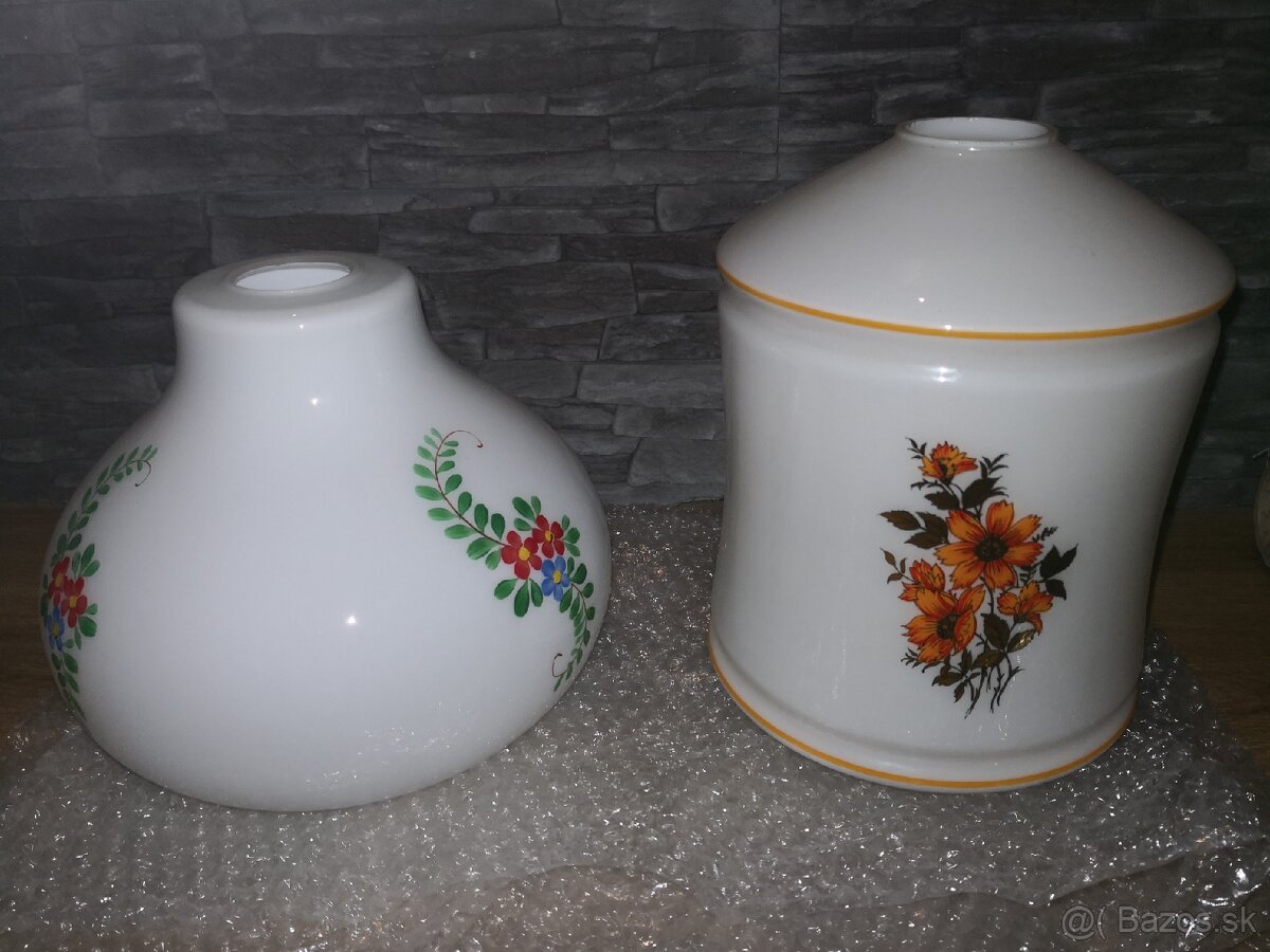 Sklenene retro tienidla