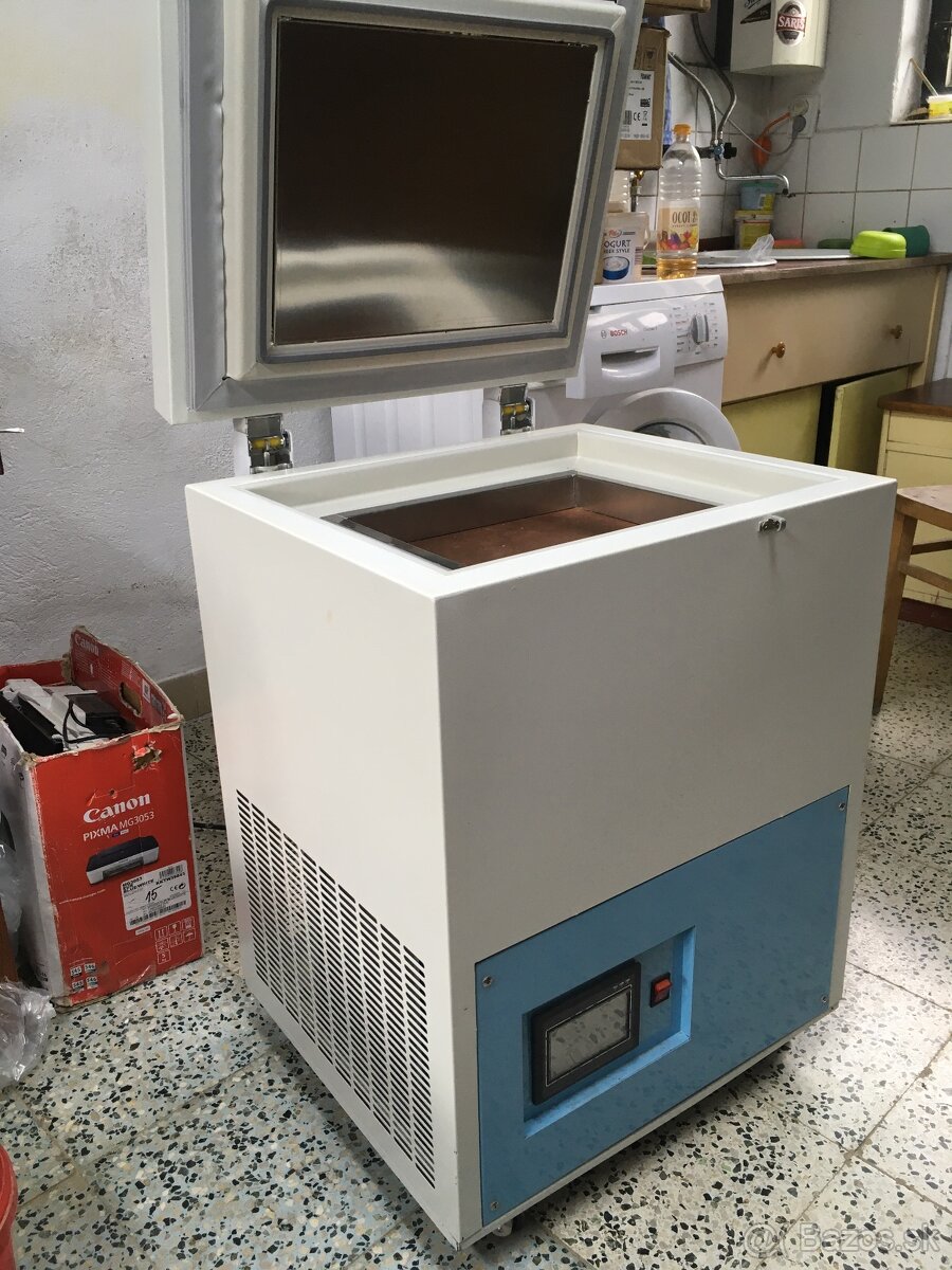 Mraznicka na odlepovanie EDGE LCD displejov