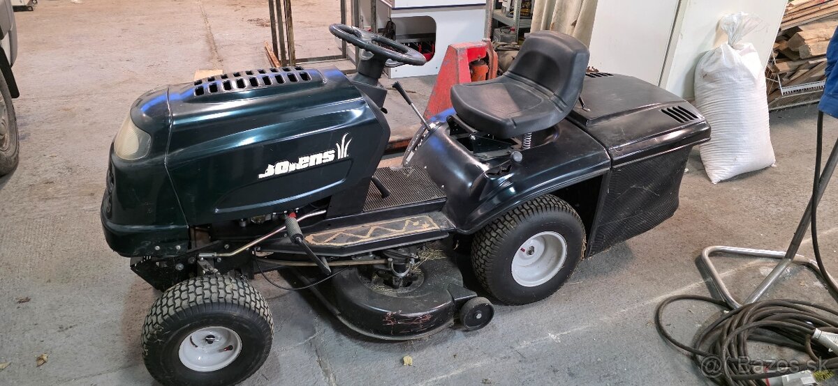 Traktorová kosačka.