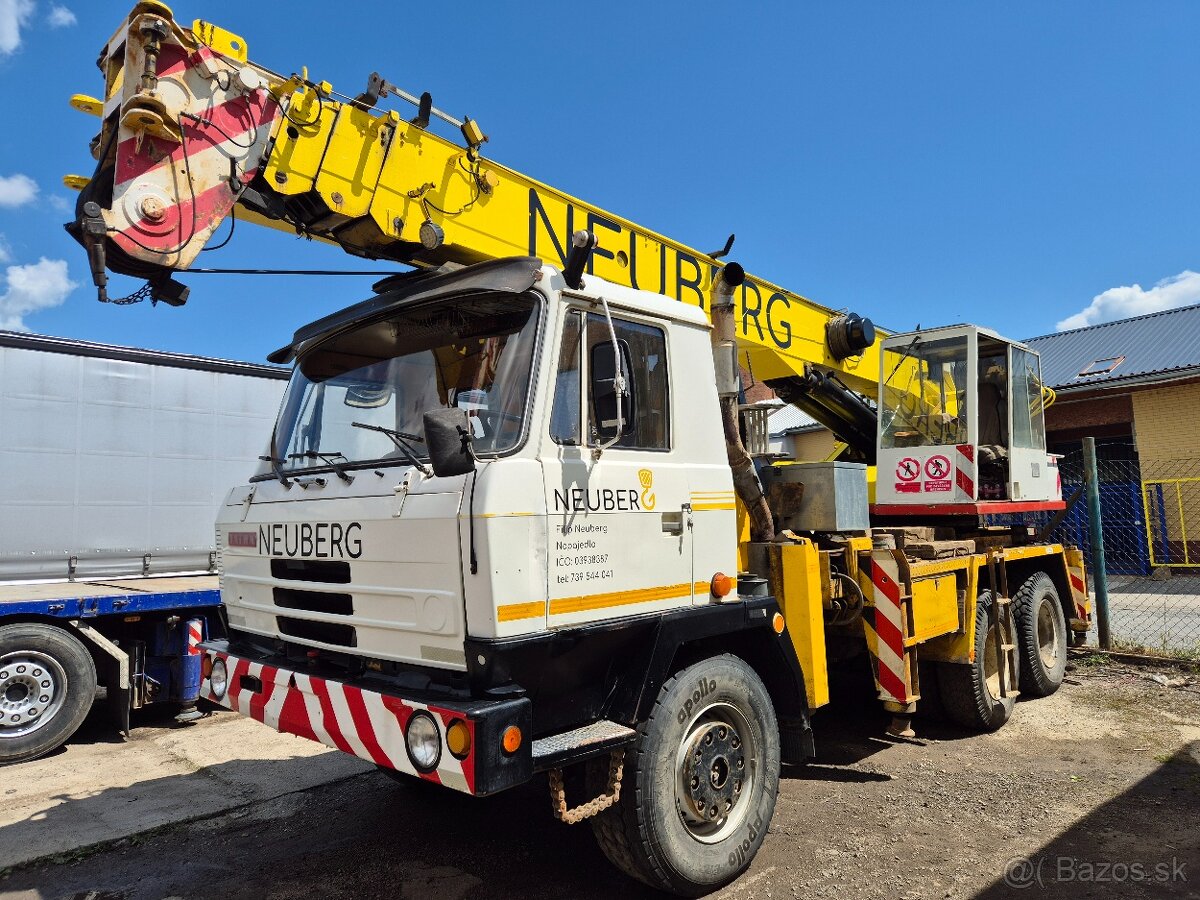 Autojeřáb Tatra 815 AD 20