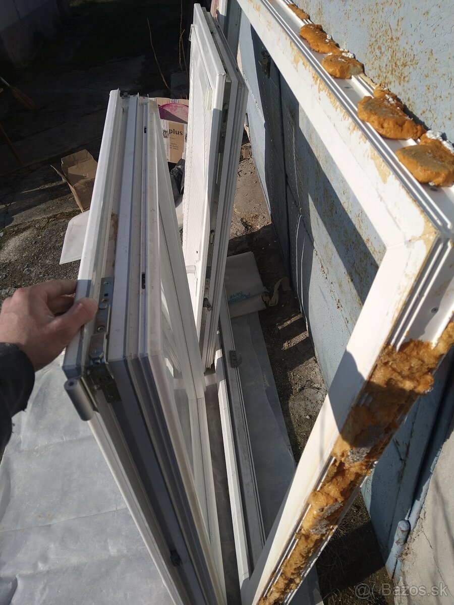 Predám plastové okno.